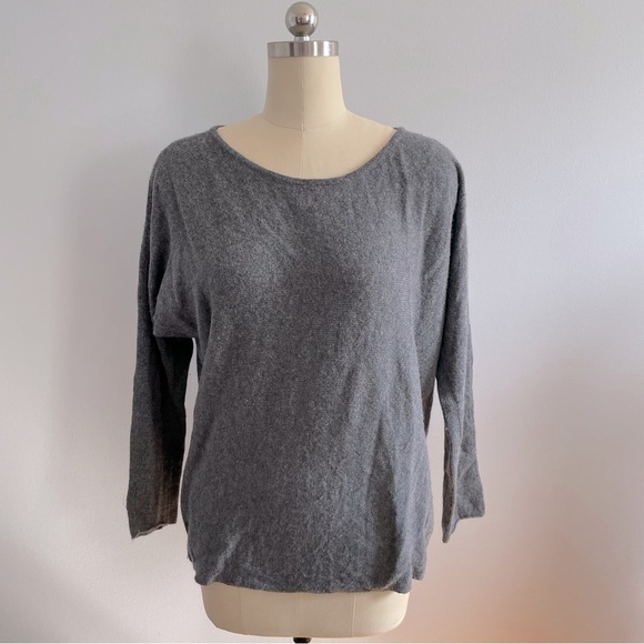 Alice + Olivia Base Gray Pullover Sweater- Size Large - Picture 1 of 6